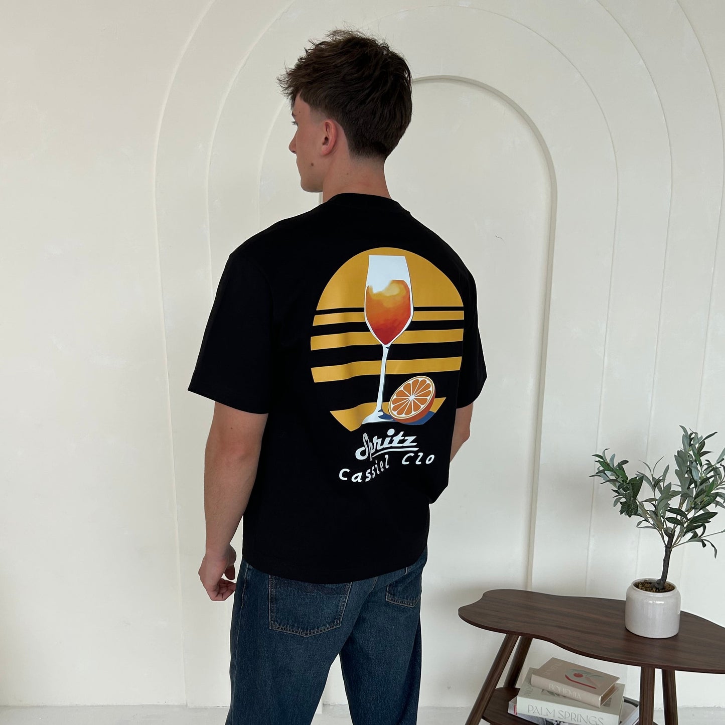 Cassiel Spritz Box Black Tee