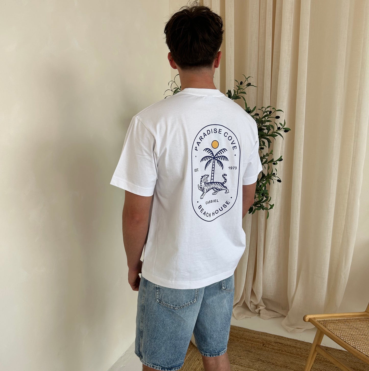 Cassiel Paradise Cove Box White Tee