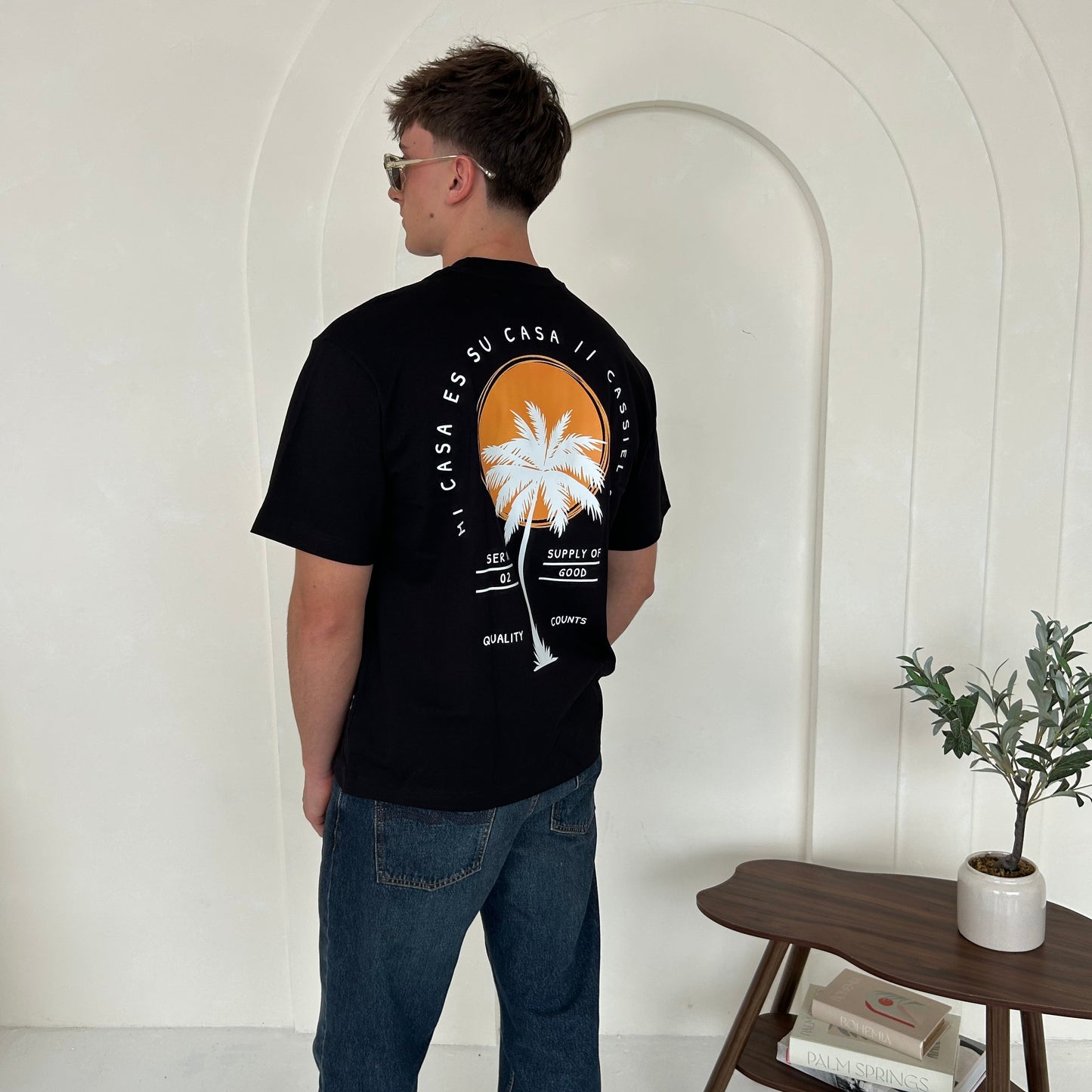 Cassiel Mi Casa Box Black Tee